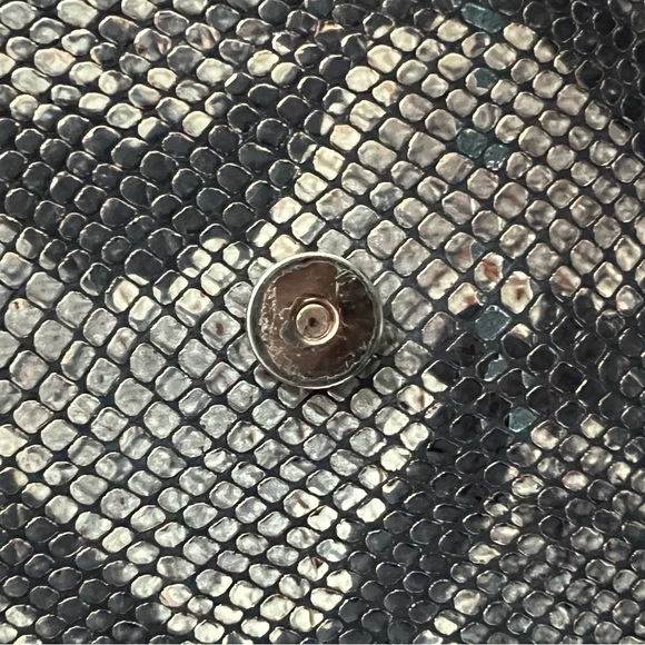 Ted Baker shoulder bag - Picture 9 of 9